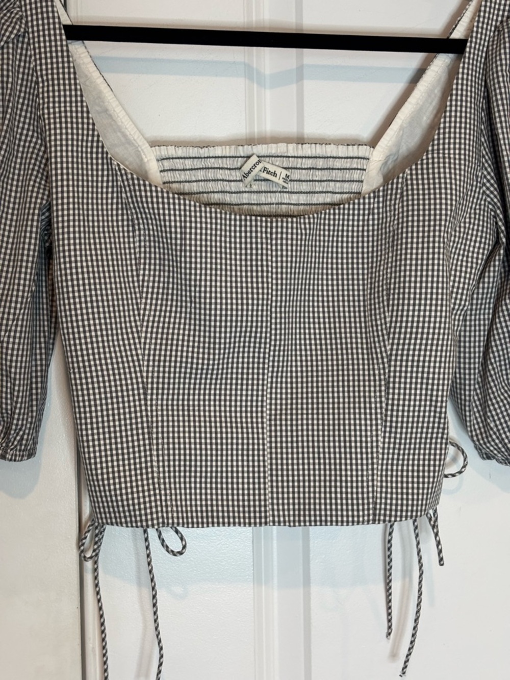 NWT Abercrombie & Fitch Gray White Gingham Puff Sleeve Lace Up Corset Crop Top M - Picture 4 of 8